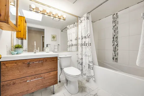 103 245 West 15th Street, North Vancouver For Sale - image 11