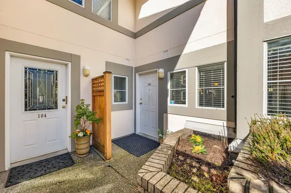 103 245 West 15th Street, North Vancouver For Sale - image 23