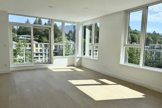 602 423 6th Street, West Vancouver For Sale - image 2