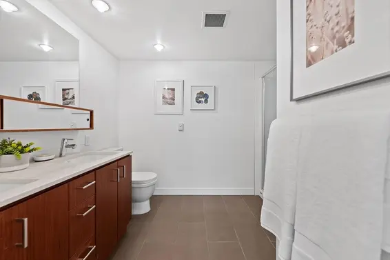 304 221 East 3rd Street, North Vancouver For Sale - image 17