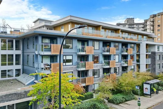 304 221 East 3rd Street, North Vancouver For Sale - image 2