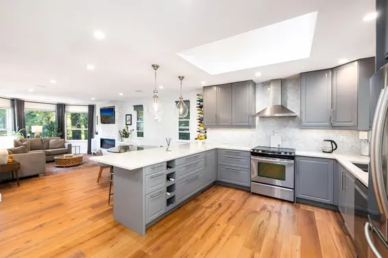 621 Seymour Court, North Vancouver For Sale - image 12