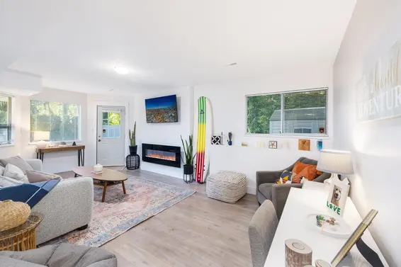 621 Seymour Court, North Vancouver For Sale - image 23