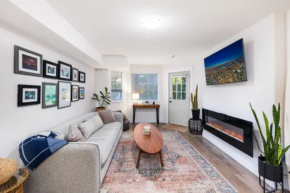 621 Seymour Court, North Vancouver For Sale - image 24