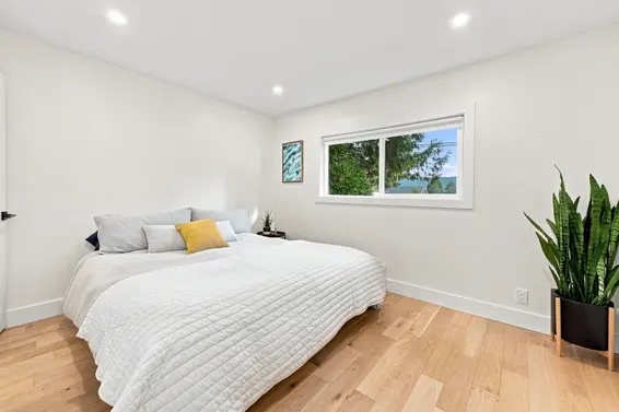 4646 Cove Cliff Road, North Vancouver For Sale - image 16
