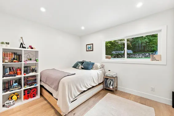 4646 Cove Cliff Road, North Vancouver For Sale - image 19