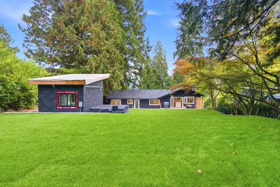 4646 Cove Cliff Road, North Vancouver For Sale - image 23