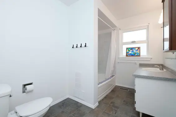 829 Old Lillooet Road, North Vancouver For Sale - image 25