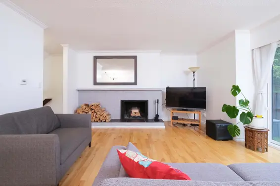 829 Old Lillooet Road, North Vancouver For Sale - image 3