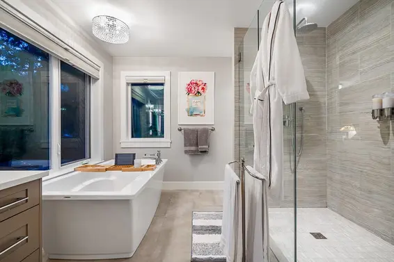 6467 Wellington Avenue, West Vancouver For Sale - image 18