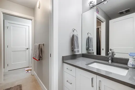 6467 Wellington Avenue, West Vancouver For Sale - image 22