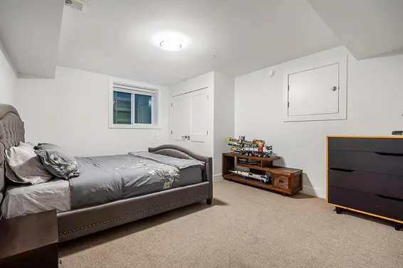 6467 Wellington Avenue, West Vancouver For Sale - image 25