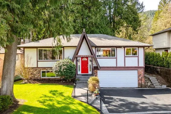 4347 Ruth Crescent, North Vancouver