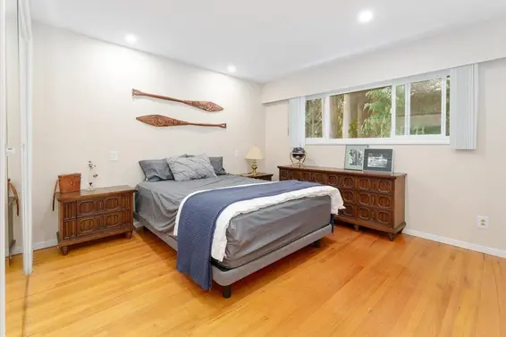 4347 Ruth Crescent, North Vancouver For Sale - image 10