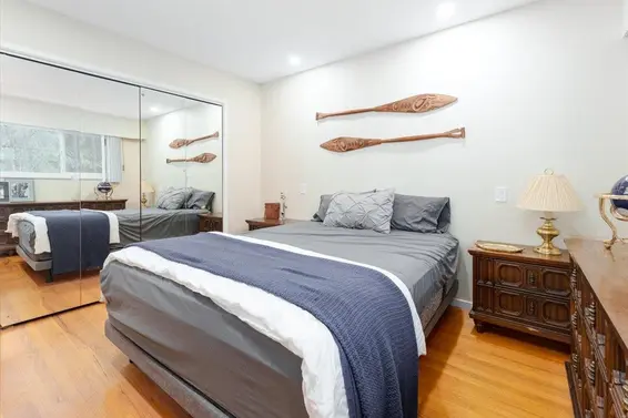 4347 Ruth Crescent, North Vancouver For Sale - image 11