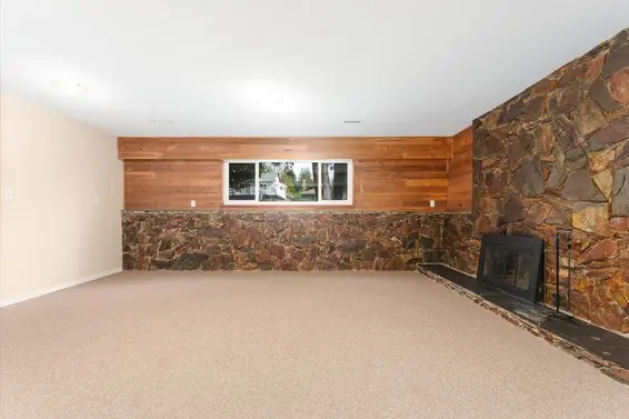 4347 Ruth Crescent, North Vancouver For Sale - image 19
