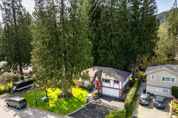 4347 Ruth Crescent, North Vancouver For Sale - image 30