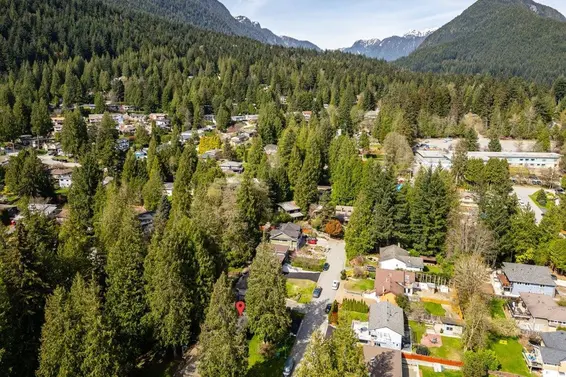 4347 Ruth Crescent, North Vancouver For Sale - image 32