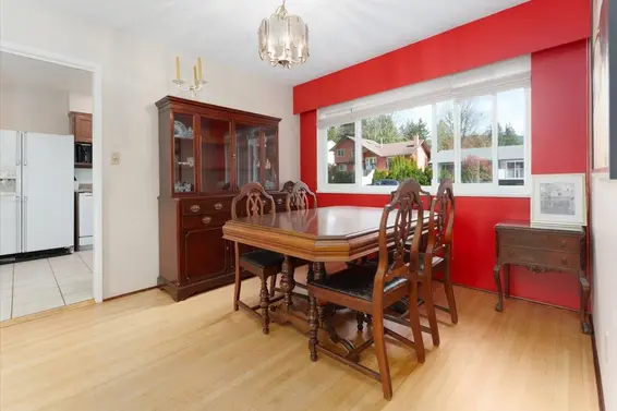 4347 Ruth Crescent, North Vancouver For Sale - image 6