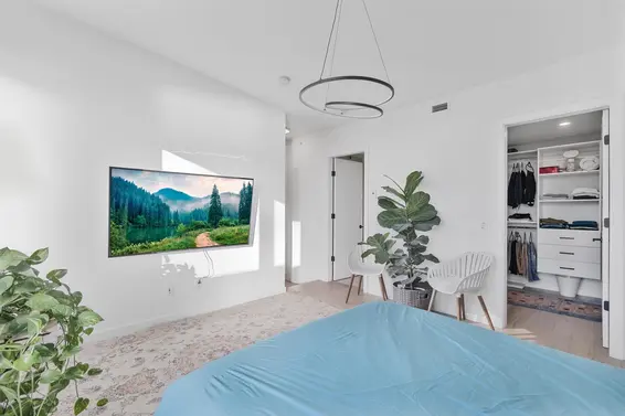 11 528 East 2nd Street, North Vancouver For Sale - image 32