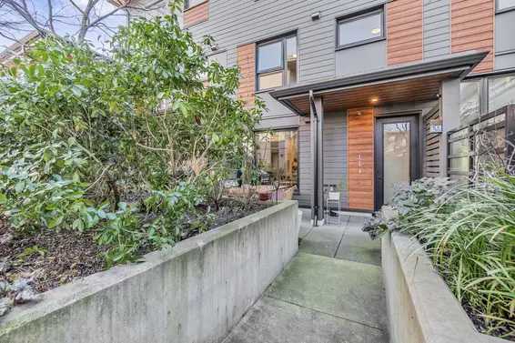 11 528 East 2nd Street, North Vancouver For Sale - image 40