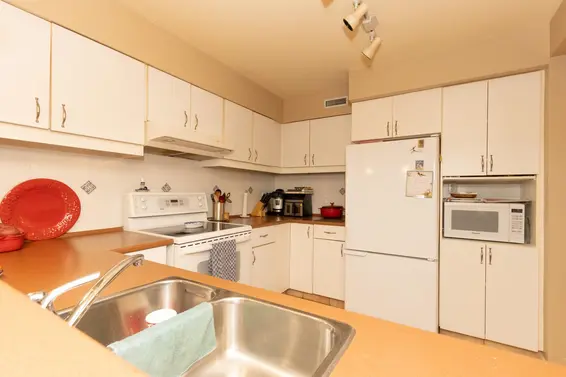 2050 Purcell Way, North Vancouver For Sale - image 9