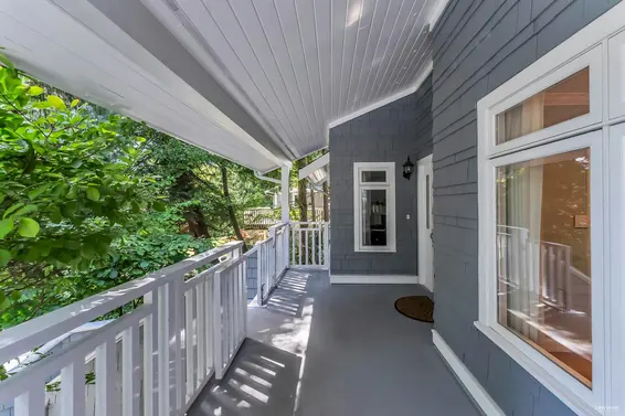 3250 Colwood Drive, North Vancouver For Sale - image 2