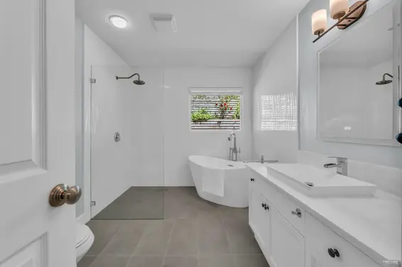 3250 Colwood Drive, North Vancouver For Sale - image 25