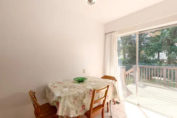 1715 Ross Road, North Vancouver For Sale - image 10