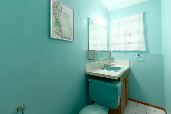 1715 Ross Road, North Vancouver For Sale - image 28