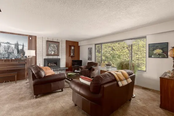 1715 Ross Road, North Vancouver For Sale - image 3