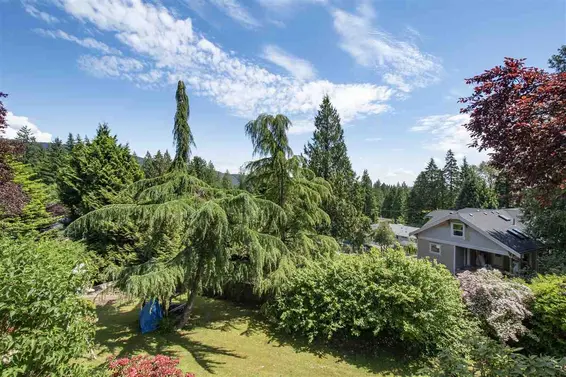 4566 Meadowbank Close, North Vancouver For Sale - image 15