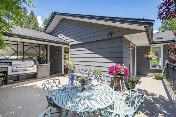 4566 Meadowbank Close, North Vancouver For Sale - image 22