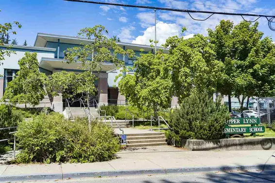 4566 Meadowbank Close, North Vancouver For Sale - image 36