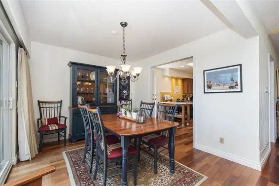 4566 Meadowbank Close, North Vancouver For Sale - image 7