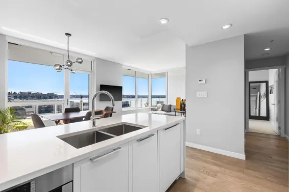 1210 118 Carrie Cates Court, North Vancouver For Sale - image 12