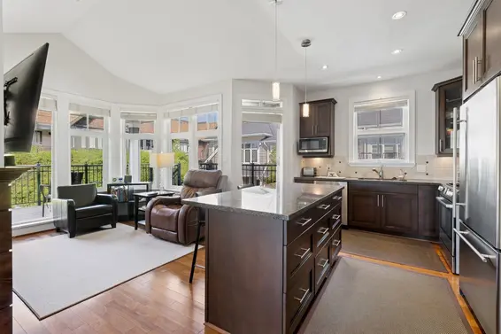 2133 Gordon Avenue, West Vancouver For Sale - image 9