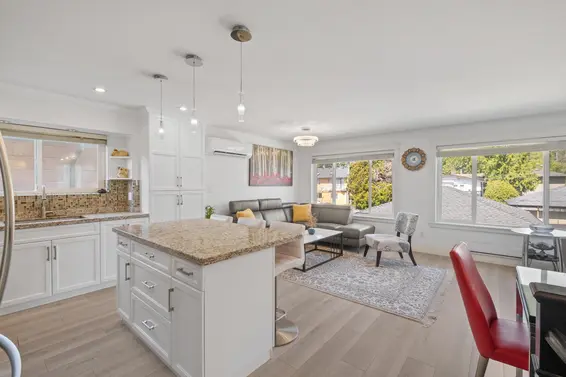 318 West 18th Street, North Vancouver For Sale - image 8