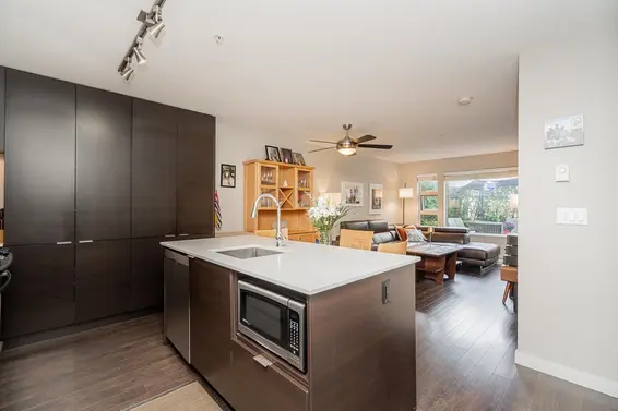 207 1677 Lloyd Avenue, North Vancouver For Sale - image 11