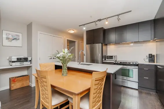 207 1677 Lloyd Avenue, North Vancouver For Sale - image 6
