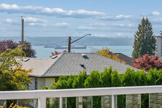 2288 Kings Avenue, West Vancouver For Sale - image 9