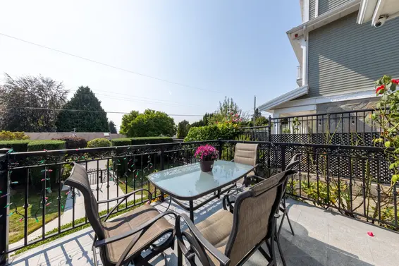 1361 Lawson Avenue, West Vancouver For Sale - image 13