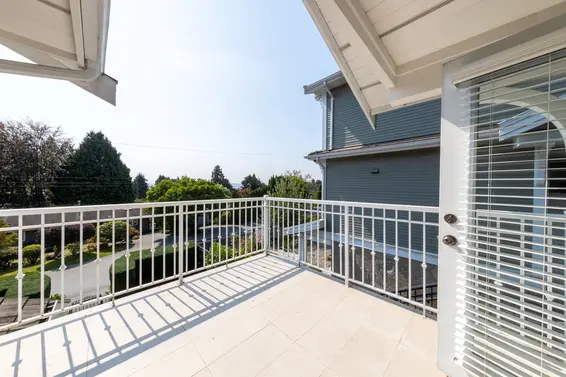 1361 Lawson Avenue, West Vancouver For Sale - image 17