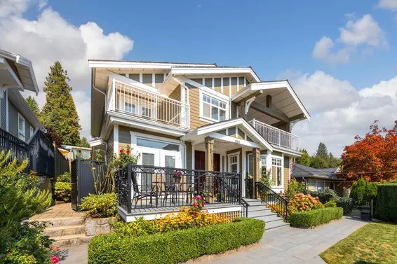 1361 Lawson Avenue, West Vancouver For Sale - image 2
