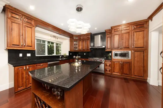 1361 Lawson Avenue, West Vancouver For Sale - image 9