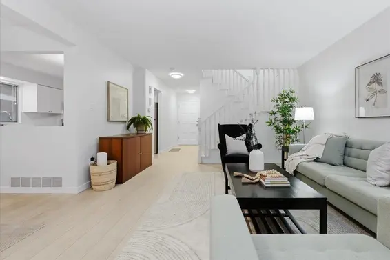 1341 Wellington Drive, North Vancouver For Sale - image 7