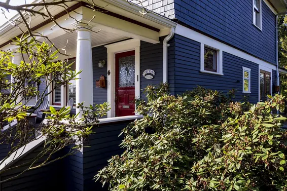 3039 St. Georges Avenue, North Vancouver For Sale - image 2