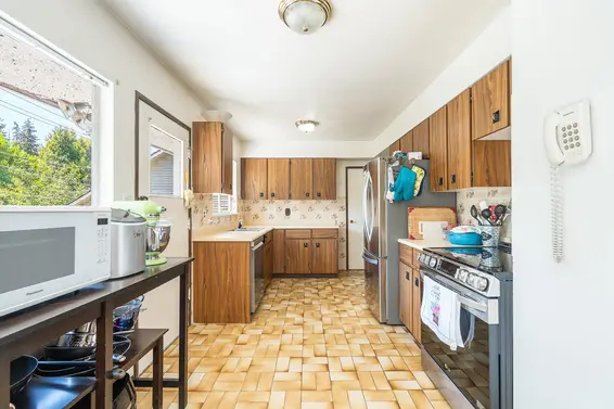 951 Canyon Boulevard, North Vancouver For Sale - image 10