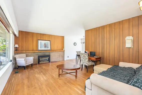951 Canyon Boulevard, North Vancouver For Sale - image 3