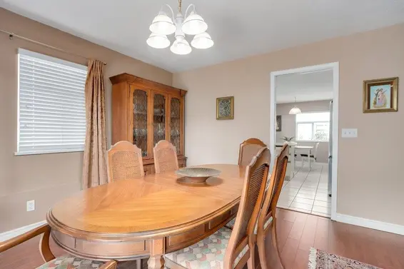 31 888 West 16th Street, North Vancouver For Sale - image 12